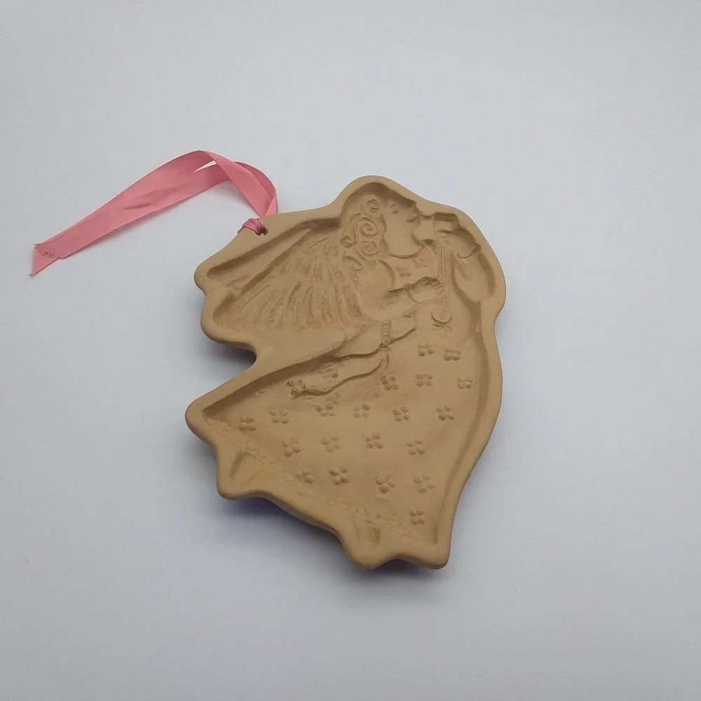 Vintage 1986 Brown Bag Cookie Art Angel Heart Mold 7